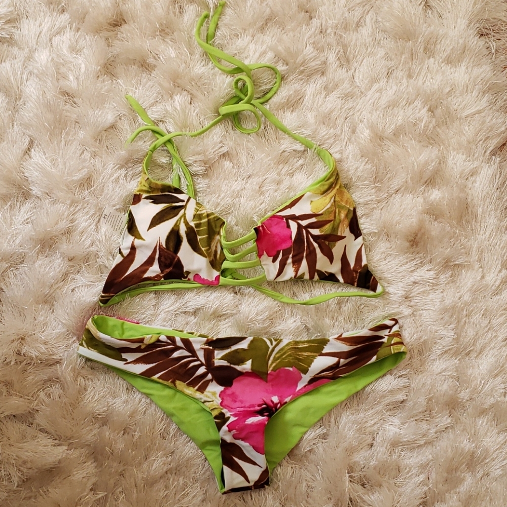 Green Reversible Floral Cheeky Bikini